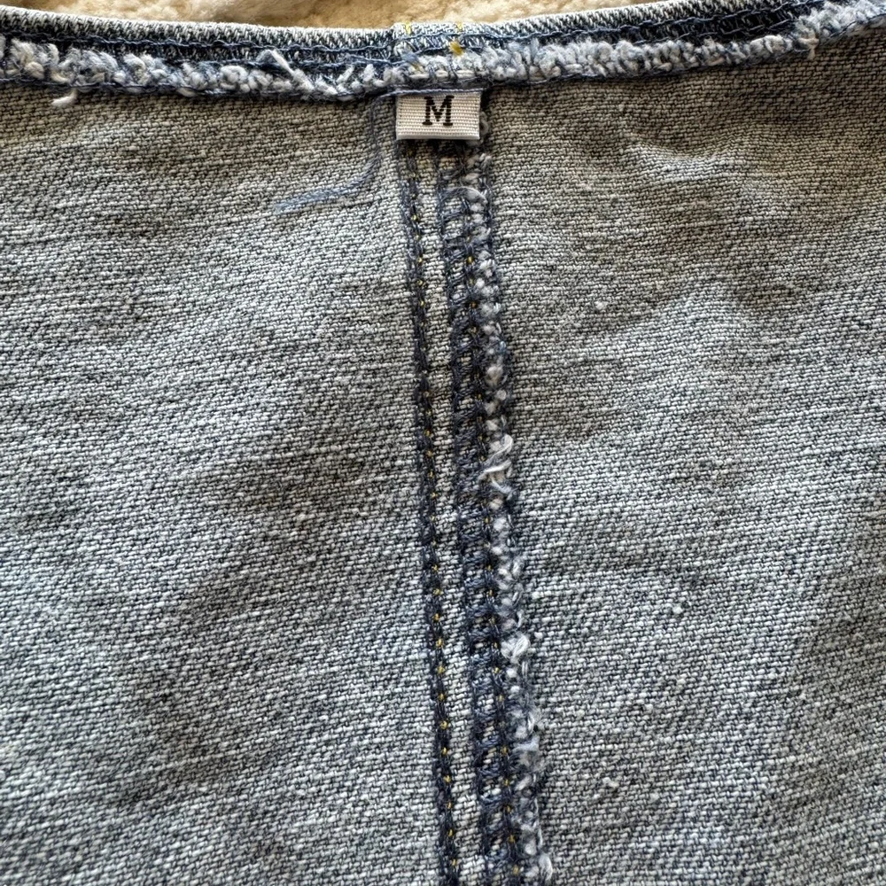 V Neck Cropped Denim Vest - Picture 3 of 5